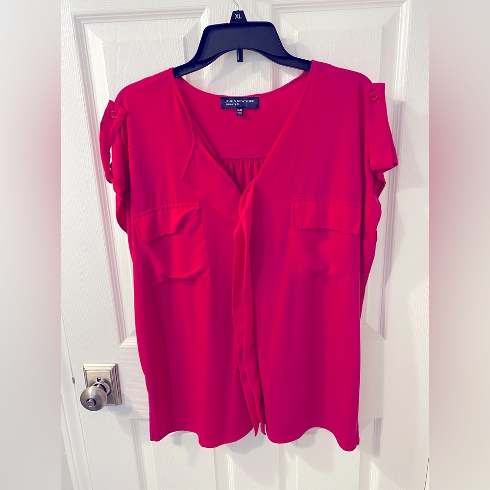Jones New York sleeveless pink blouse